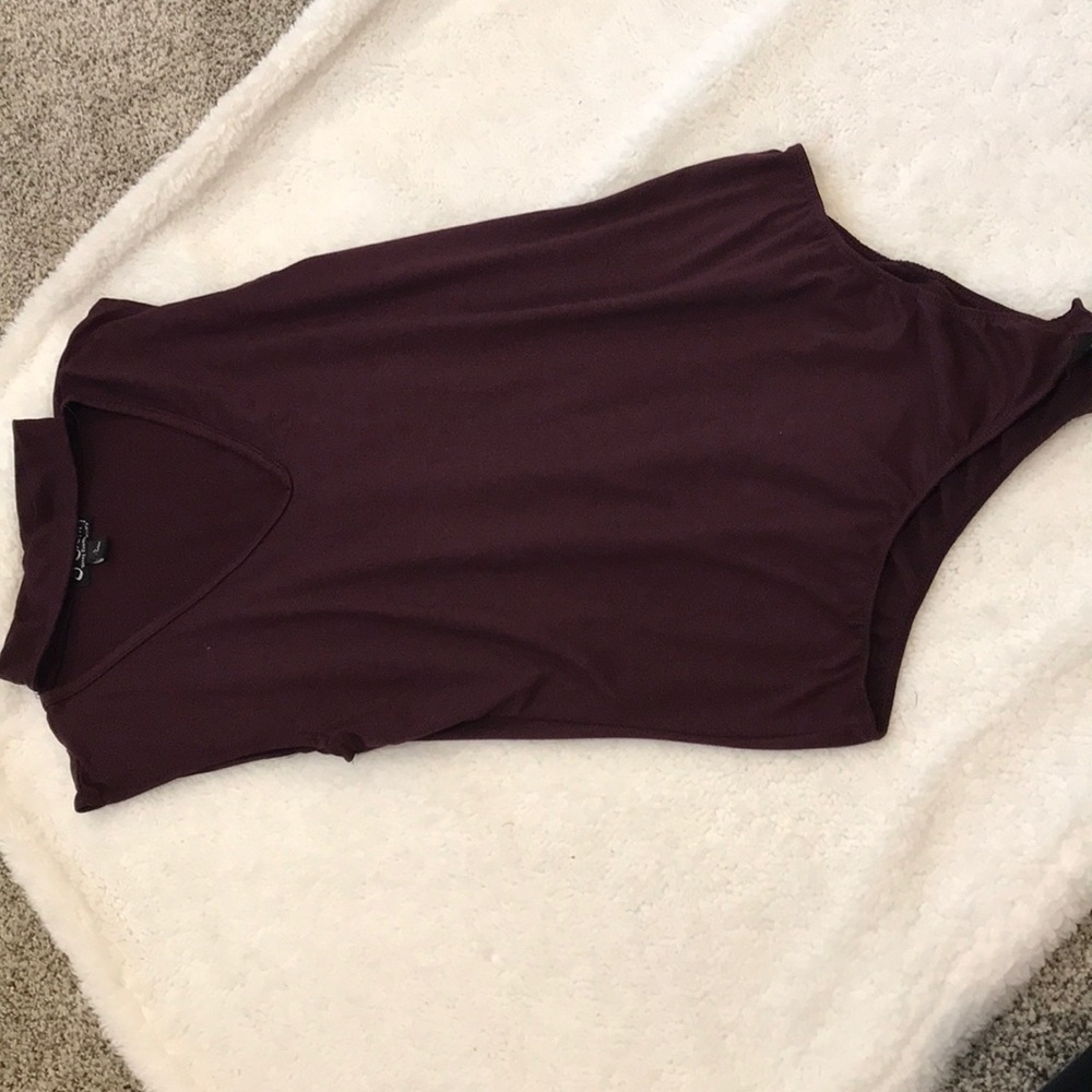Dark burgendy sleevless bodysuit